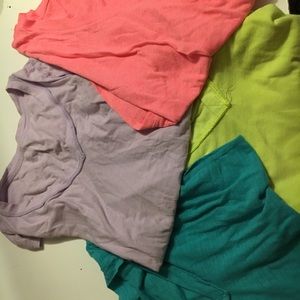 Set of 4 v-necks